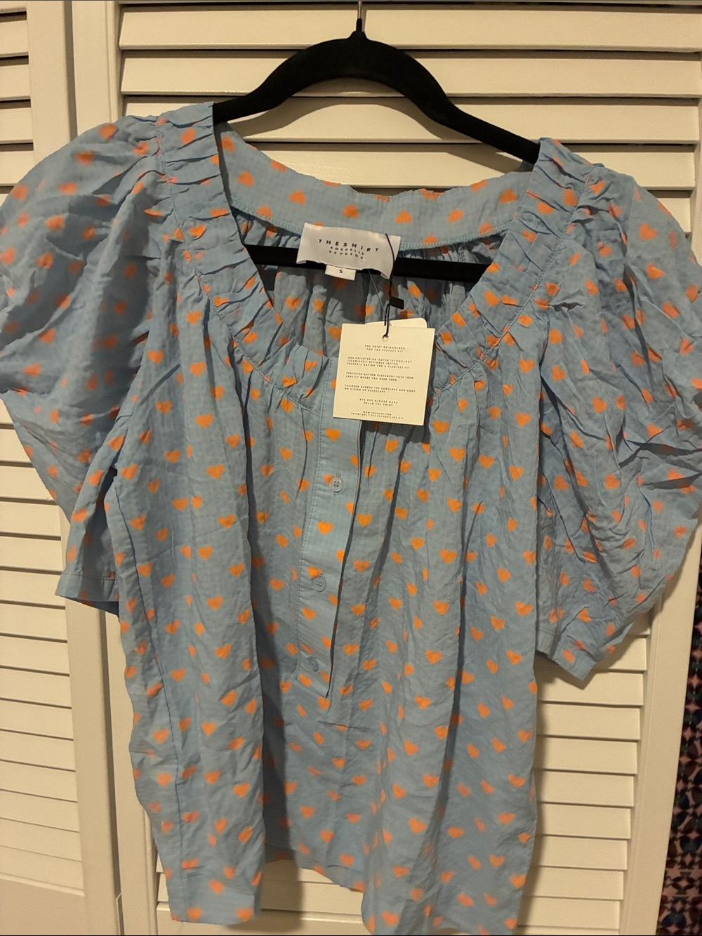 Seafoam Blue Puff-Sleeve Blouse with Orange Heart Print
